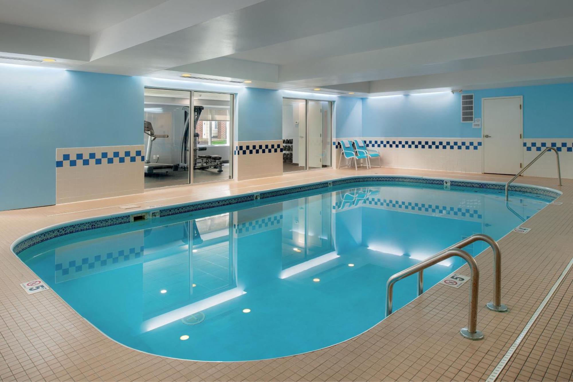 Отель Fairfield By Marriott Troy Экстерьер фото