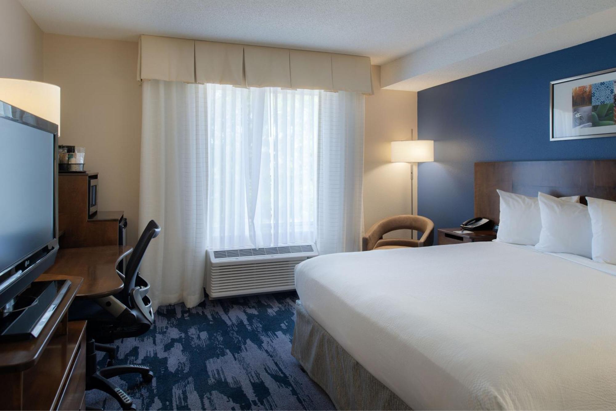 Отель Fairfield By Marriott Troy Экстерьер фото
