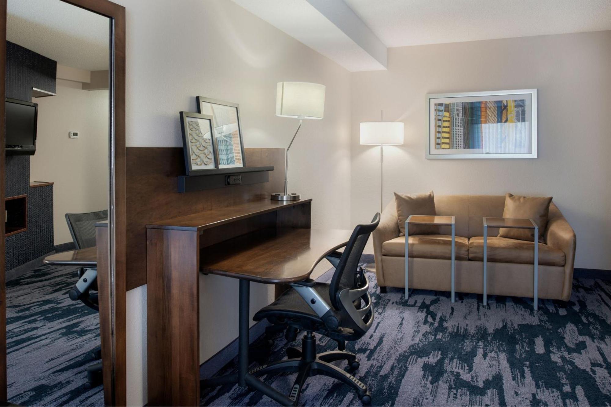 Отель Fairfield By Marriott Troy Экстерьер фото