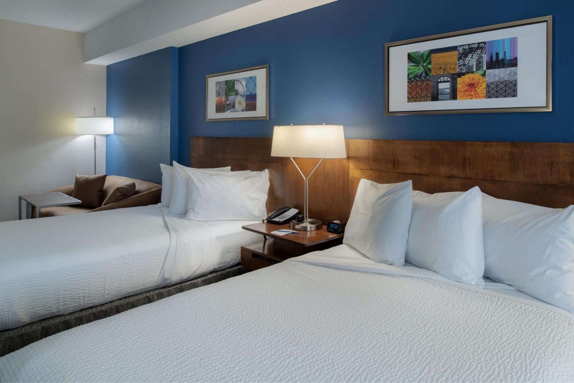 Отель Fairfield By Marriott Troy Экстерьер фото